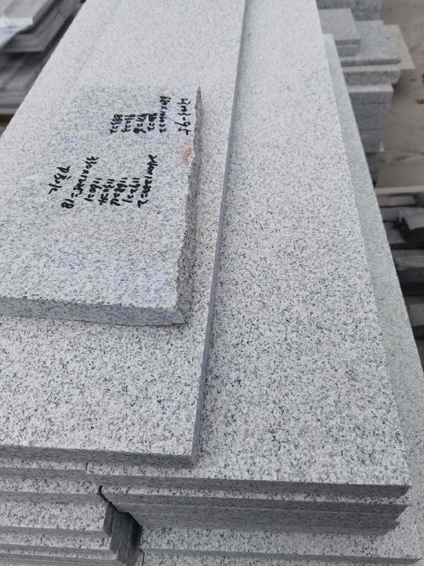 白色系列花崗巖大理石材有哪些(圖2)